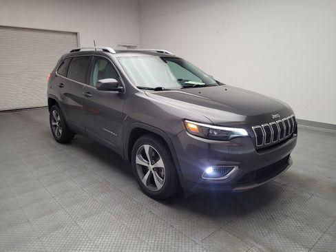 Used 2019 Jeep Cherokee Limited image 13