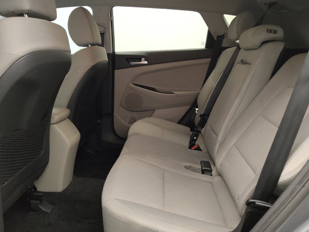 Used 2019 Hyundai Tucson SE FWD image 18