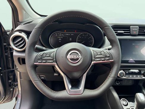 New 2025 Nissan Versa SR w/ Trunk Package image 10