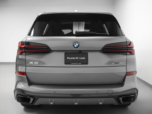 Used 2026 BMW X5 xDrive40i w/ M Sport Package AWD/4WD image 11