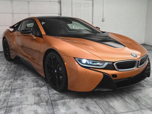 Used 2019 BMW i8 Coupe image 3