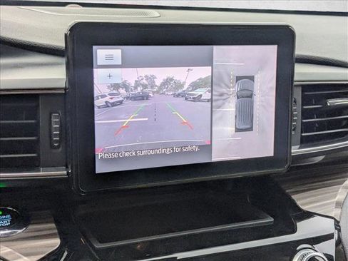 Used 2021 Ford Explorer Limited w/ Equipment Group 301A image 13