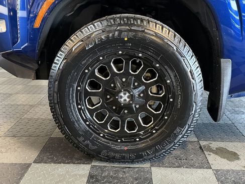 Used 2022 Nissan Frontier SV image 32