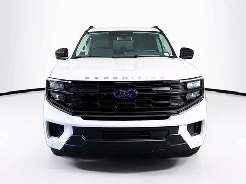 New 2026 Ford Expedition Active RWD image 6