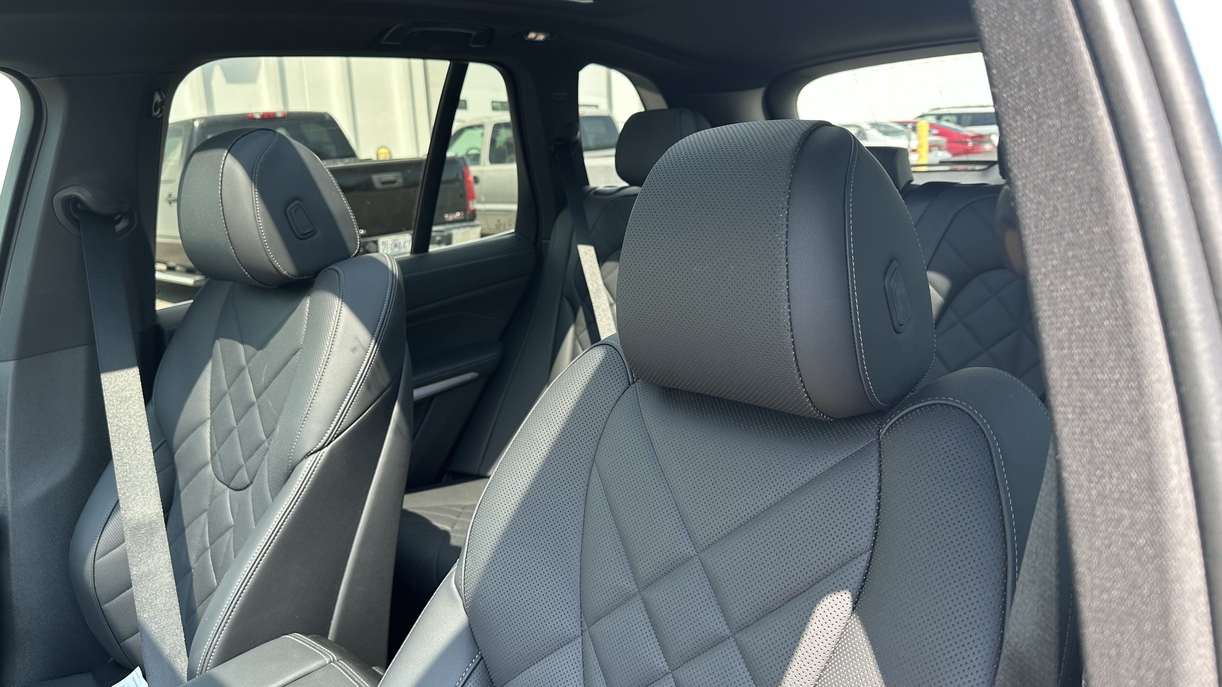 Certified 2024 BMW X5 xDrive40i w/ Premium Package AWD/4WD image 18