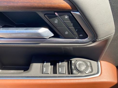 New 2025 GMC Sierra 2500 Denali Ultimate image 14