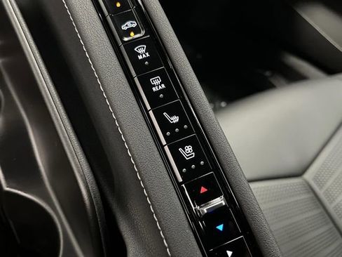 Used 2024 Chevrolet Corvette Z06 w/ Stealth Interior Trim Package image 8