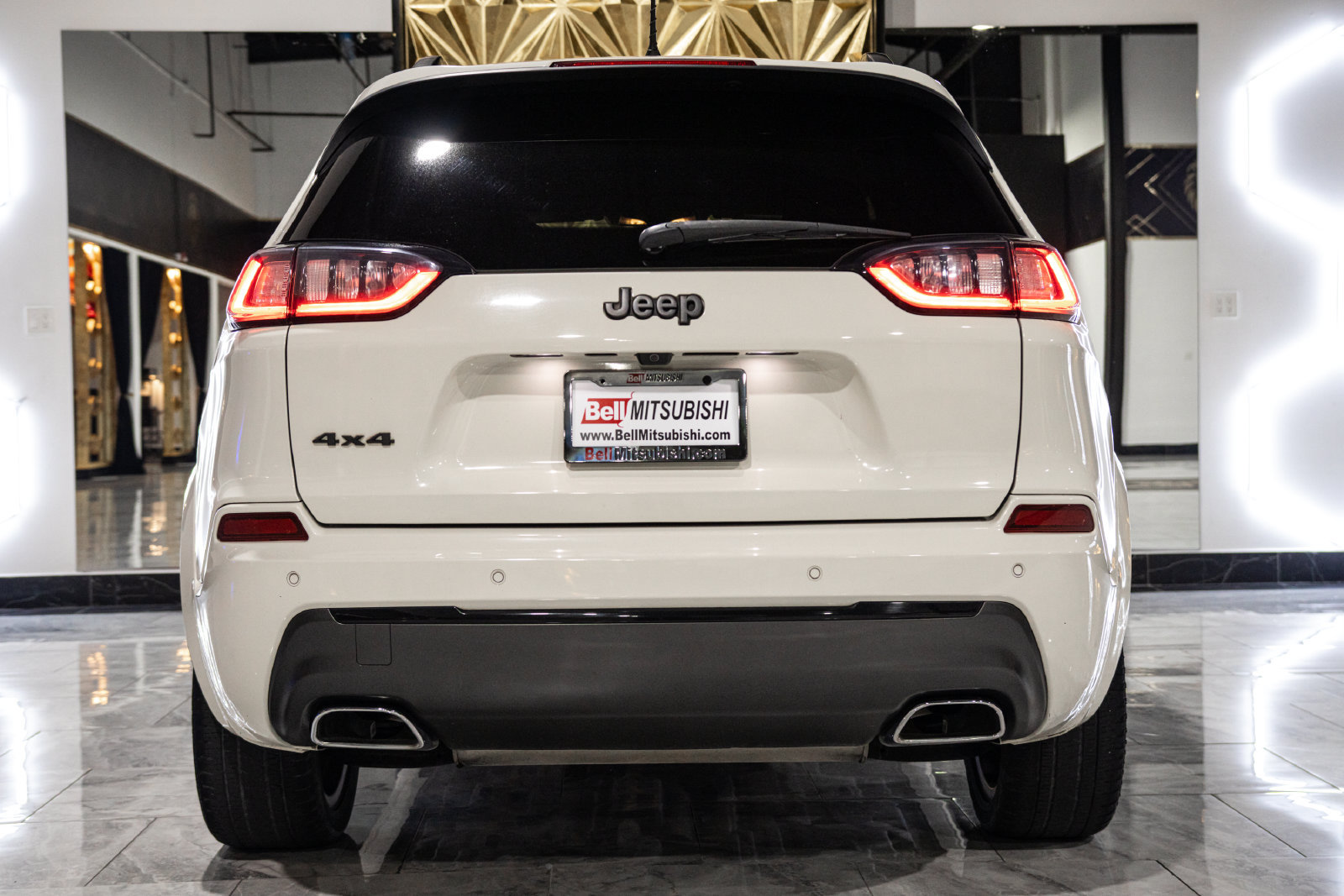 Used 2019 Jeep Cherokee High Altitude AWD/4WD image 6