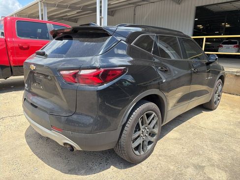 Used 2022 Chevrolet Blazer LT FWD image 3