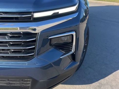 New 2026 Chevrolet Traverse LT w/ Sun and Wheel Package image 13