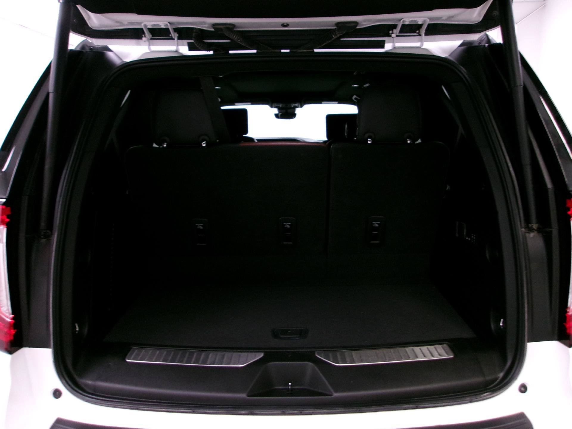 Used 2023 GMC Yukon Denali Ultimate AWD/4WD image 14