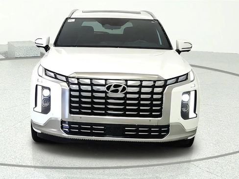 Used 2024 Hyundai Palisade Calligraphy AWD/4WD image 2