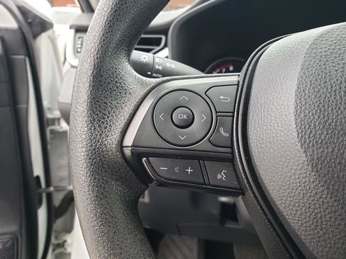 Used 2023 Toyota RAV4 XLE image 32