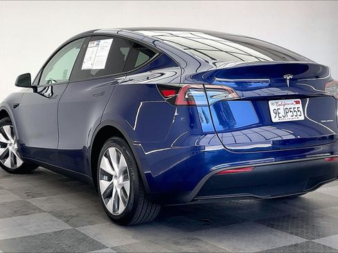 Used 2023 Tesla Model Y Long Range AWD/4WD image 10