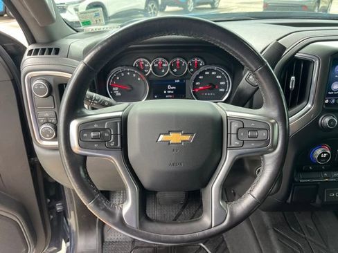 Used 2021 Chevrolet Silverado 1500 LT RWD image 16