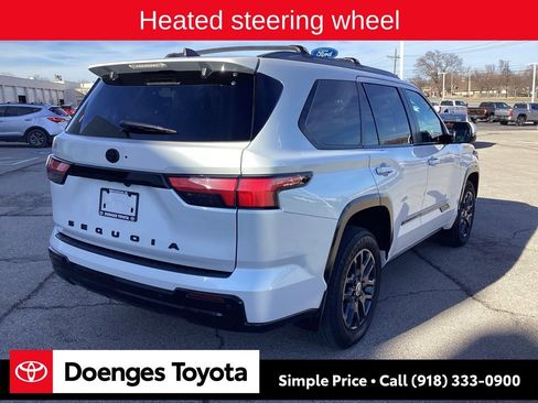 Used 2024 Toyota Sequoia Platinum image 8