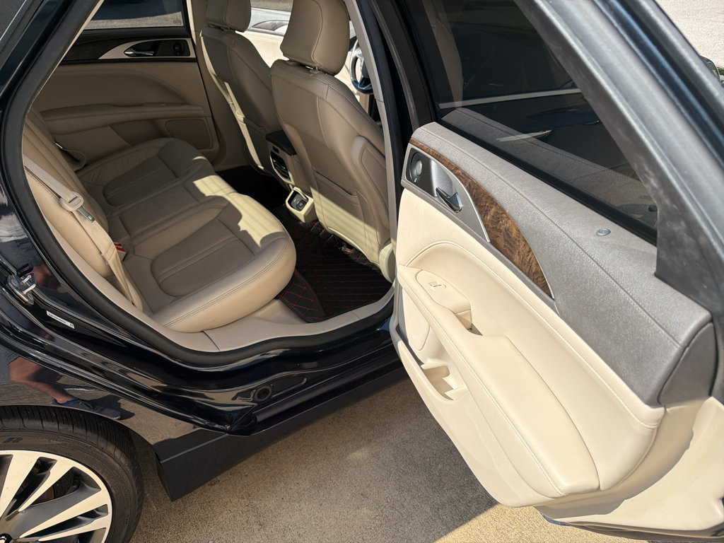 Used 2020 Lincoln MKZ Reserve w/ Elements Package AWD/4WD image 22
