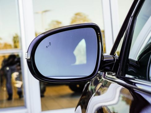 Used 2020 Kia Sorento LX image 31