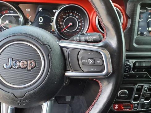 Used 2021 Jeep Wrangler Unlimited Rubicon w/ LED Lighting Group AWD/4WD image 22