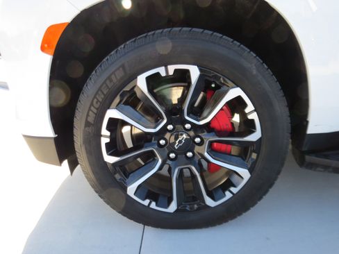 Used 2023 Chevrolet Tahoe RST w/ RST Performance Edition image 8