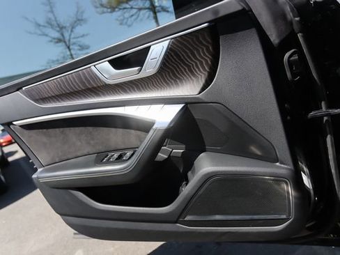 Used 2021 Audi A7 e Prestige w/ Prestige Package image 41