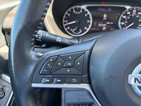 Used 2023 Nissan Sentra SR w/ Midnight Edition Package FWD image 19