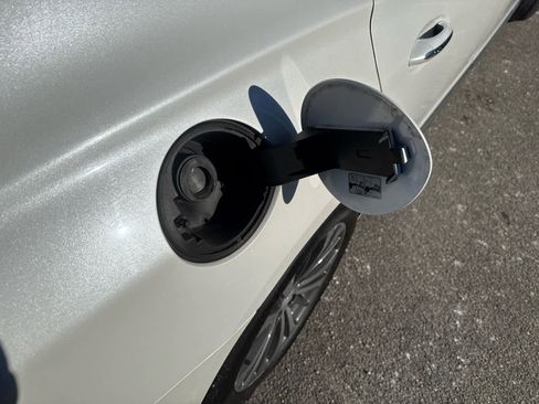 Used 2018 Buick LaCrosse Essence w/ Sun and Shade Package image 9