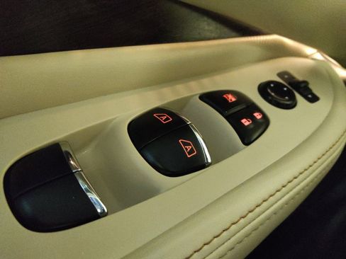 Used 2021 Nissan Murano Platinum w/ Cargo Package image 27