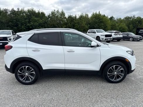 Used 2022 Buick Encore GX Select AWD/4WD image 7