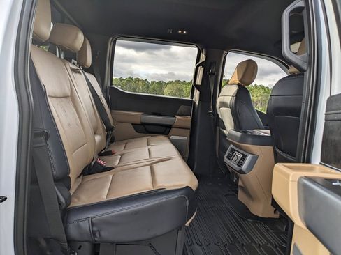 Used 2023 Ford F250 Lariat w/ Chrome Package image 51