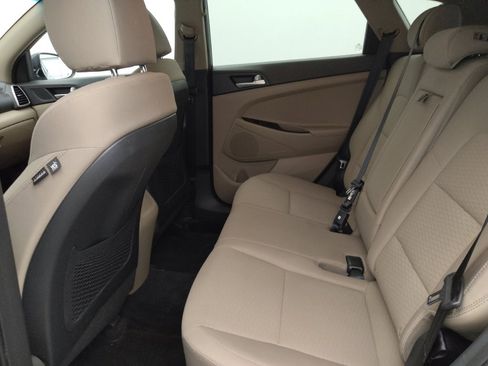 Used 2019 Hyundai Tucson SE FWD image 18