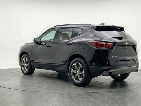Used 2025 Chevrolet Blazer LT FWD image 6