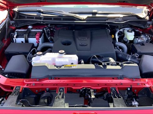 New 2026 Toyota Tundra Limited AWD/4WD image 15