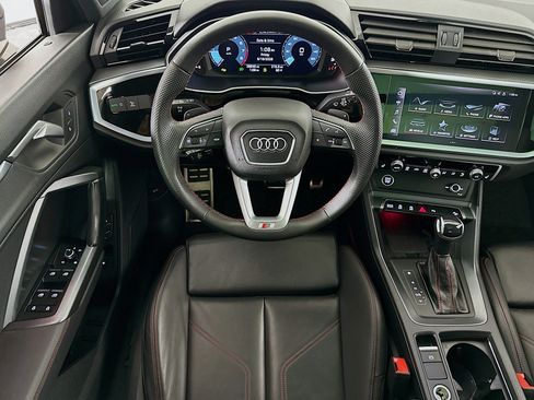 Used 2025 Audi Q3 2.0T Premium Plus w/ Premium Plus Package AWD/4WD image 22