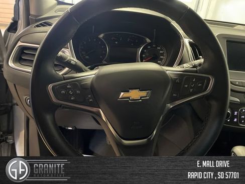 Used 2024 Chevrolet Equinox LT AWD/4WD image 12