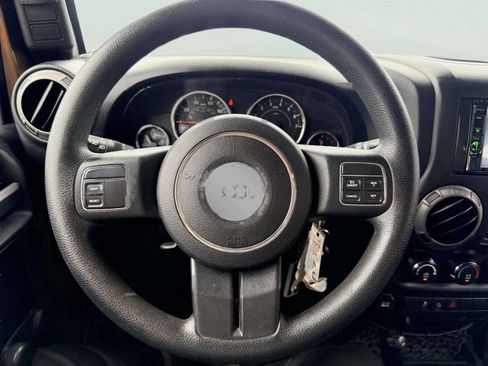 Used 2015 Jeep Wrangler Unlimited Sport image 25