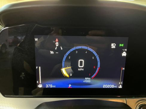 Used 2025 Chevrolet Trax LT image 40