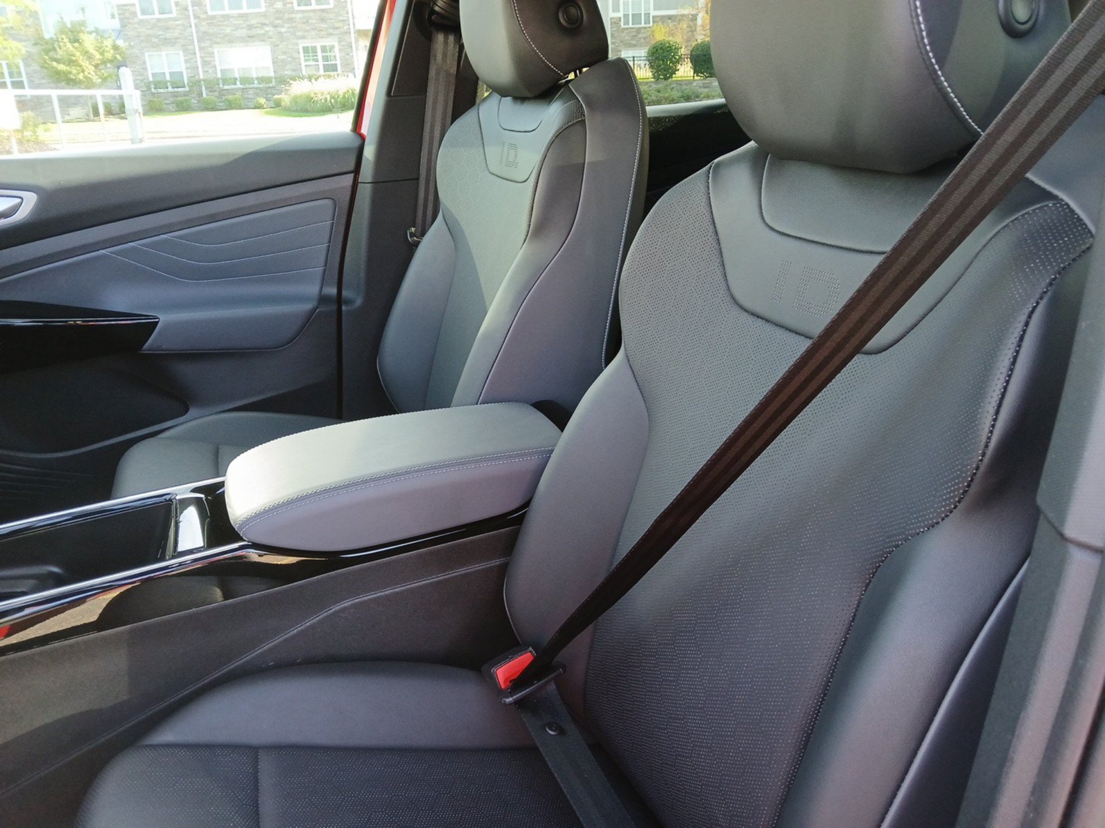 Certified 2023 Volkswagen ID.4 Pro S AWD/4WD image 18