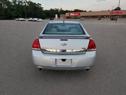 Used 2012 Chevrolet Impala LTZ FWD image 5