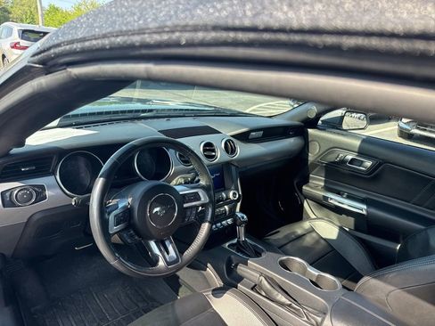 Used 2021 Ford Mustang Premium RWD image 10