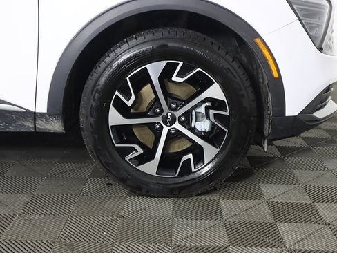 Used 2024 Kia Sportage EX image 21