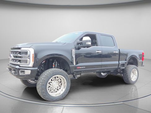 Used 2024 Ford F250 Platinum w/ Tremor Off-Road Package image 2