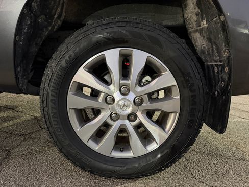 Used 2011 Toyota Tundra Limited image 9