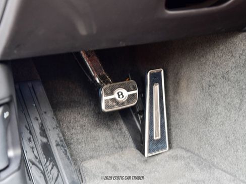 Used 2024 Bentley Flying Spur W12 image 20