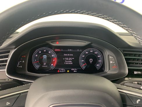 Used 2021 Audi Q8 Premium AWD/4WD image 22