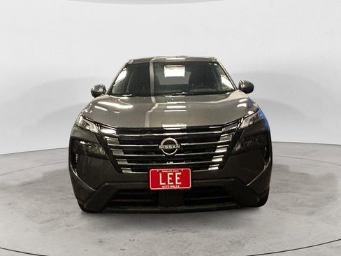 Used 2026 Nissan Rogue SV image 9