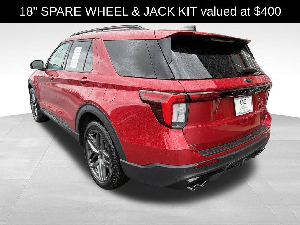 Used 2025 Ford Explorer ST w/ Sun And Sound Package AWD/4WD image 5