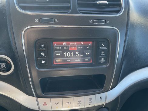 Used 2016 Dodge Journey SXT FWD image 19