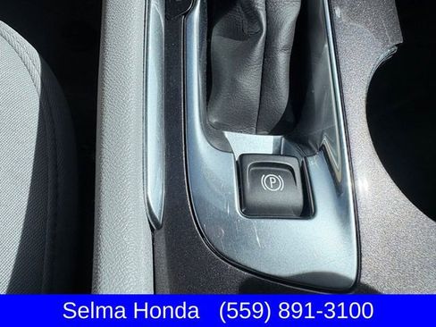 Used 2024 Chevrolet Malibu LT FWD image 22