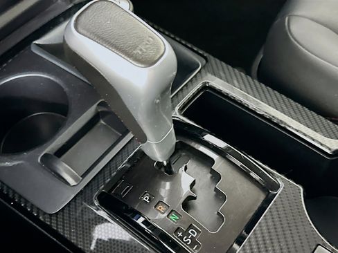 Used 2024 Toyota 4Runner TRD Off-Road Premium image 25